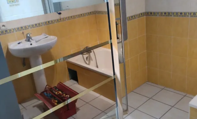 Rénovation de salle de bain plomberie et électricité à Attignat, Vandeins, B2G Electricité